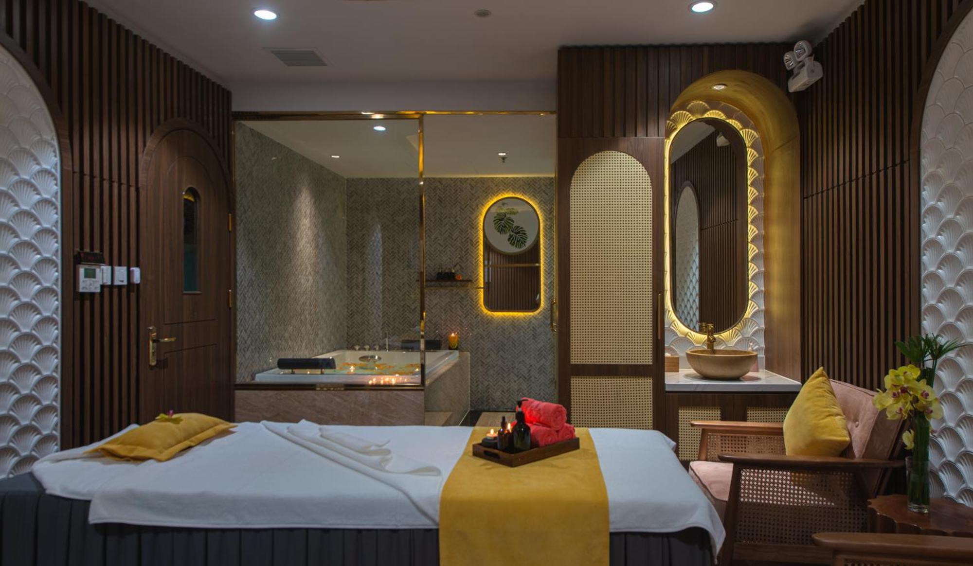 Grand Tourane Nha Trang Hotel Exterior photo