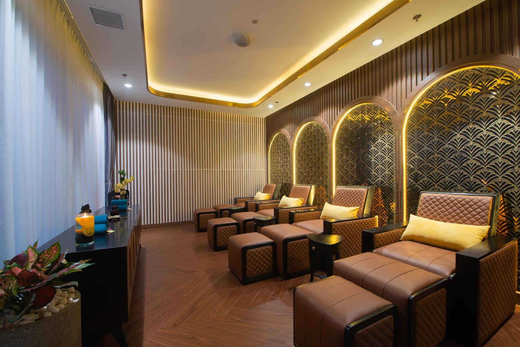 Grand Tourane Nha Trang Hotel Exterior photo