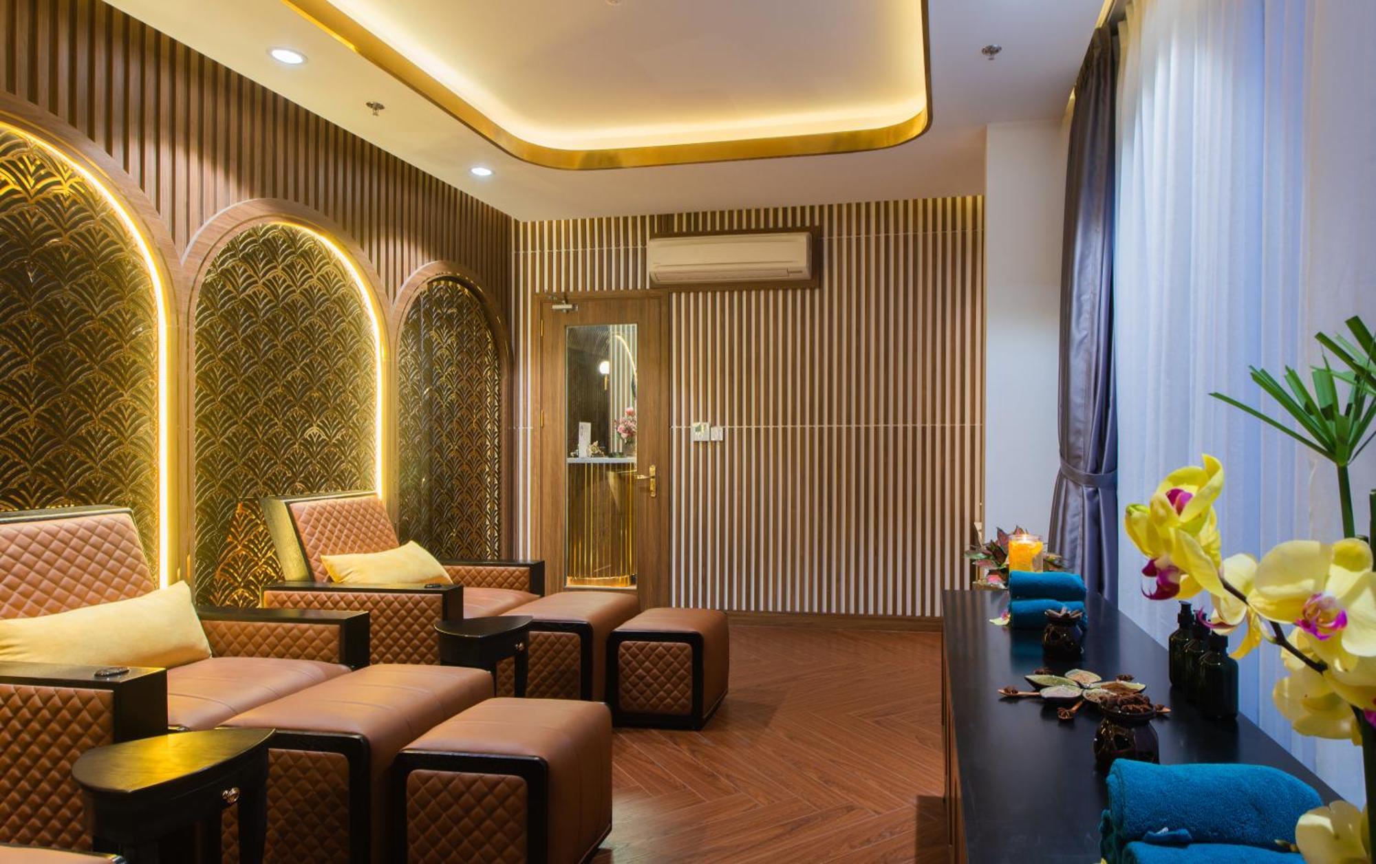 Grand Tourane Nha Trang Hotel Exterior photo